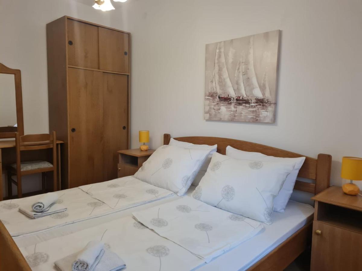Apartments Kesic Barbat na Rabu Zewnętrze zdjęcie